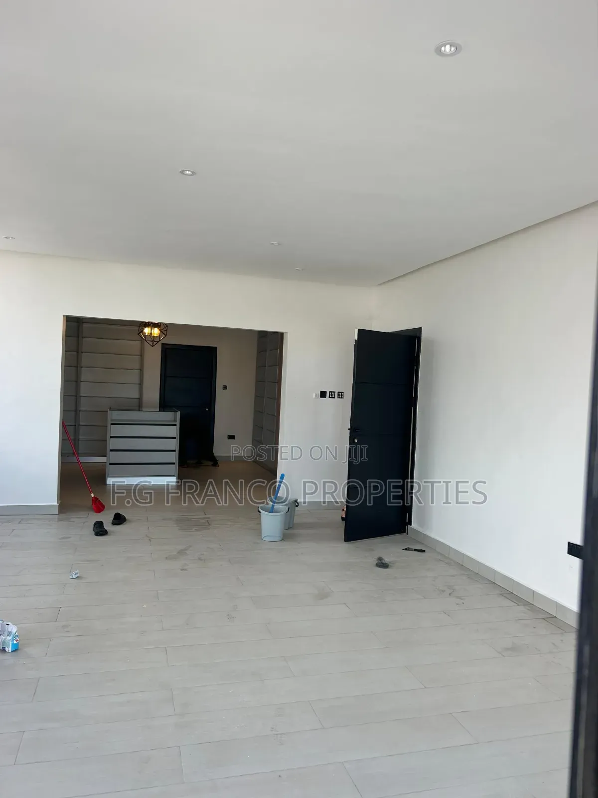 4bdrm House in Kg.Franco Properties, Airport Residential Area for sale