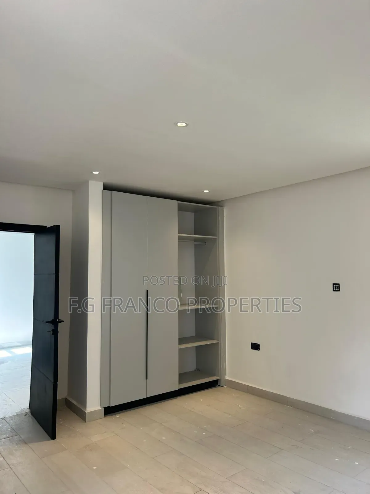 4bdrm House in Kg.Franco Properties, Airport Residential Area for sale