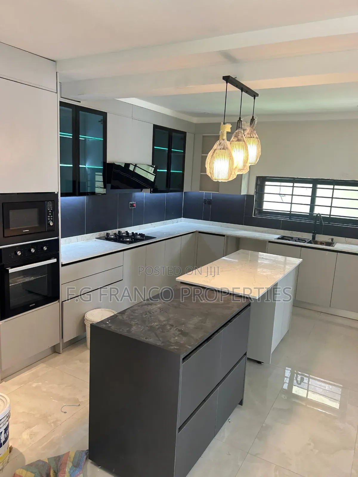 4bdrm House in Kg.Franco Properties, Airport Residential Area for sale