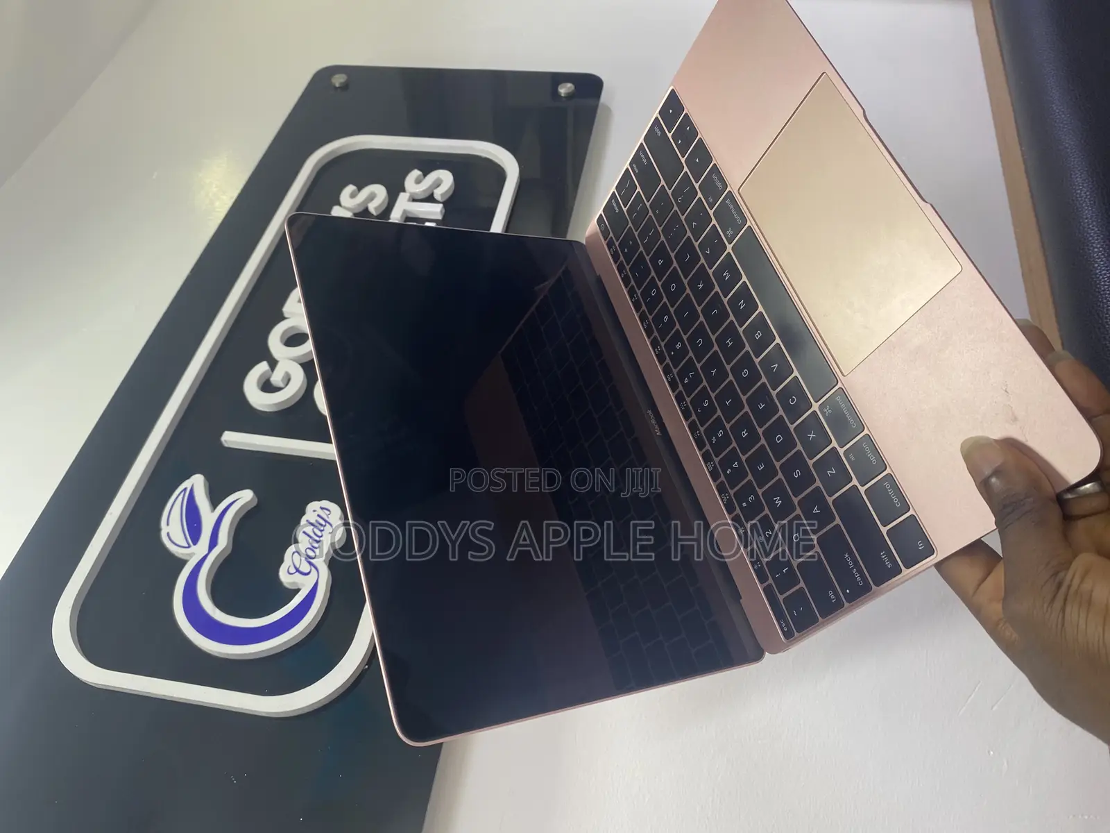 Laptop Apple MacBook 8GB Intel Core M3 SSD 512GB