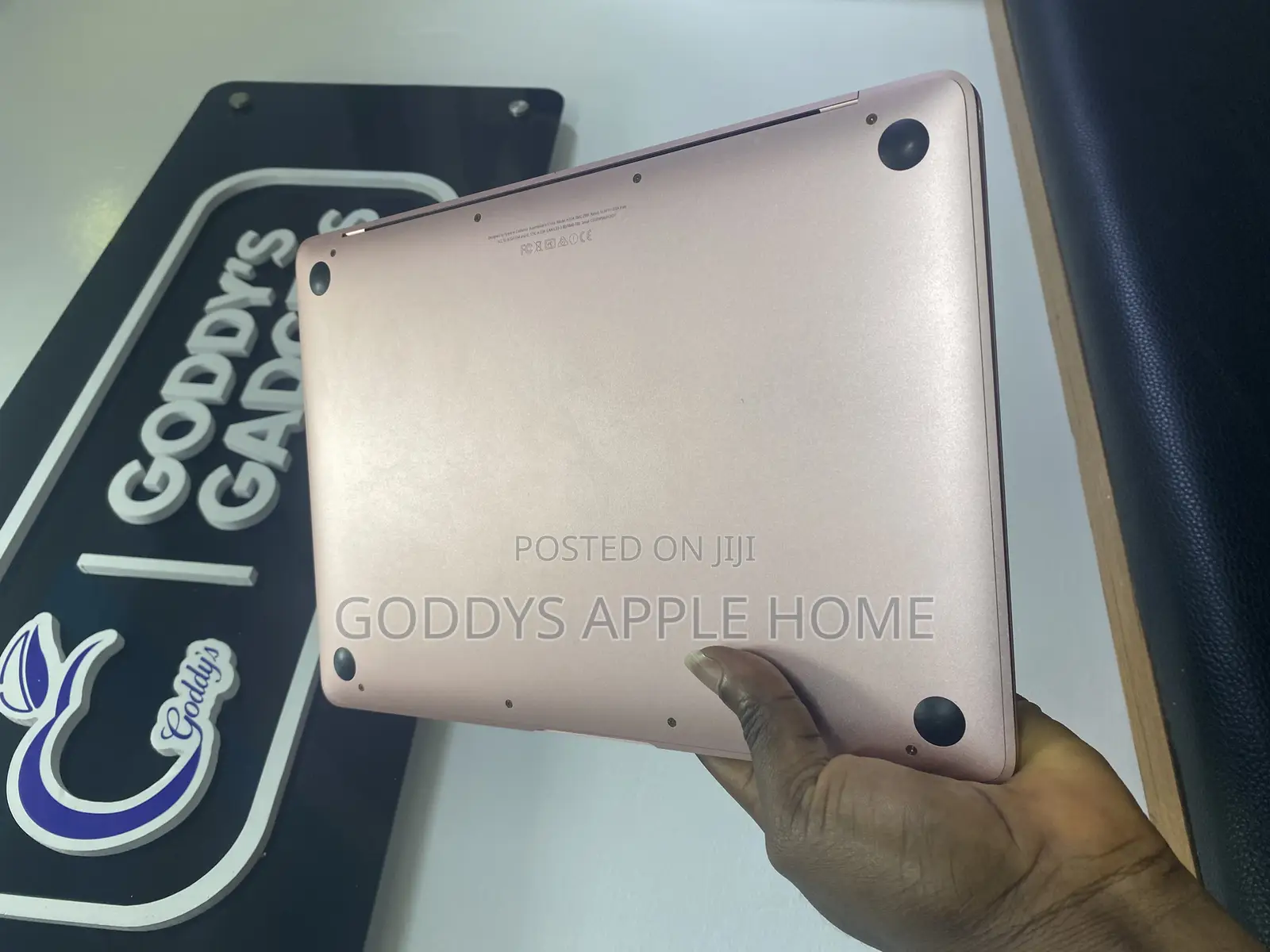 Laptop Apple MacBook 8GB Intel Core M3 SSD 512GB