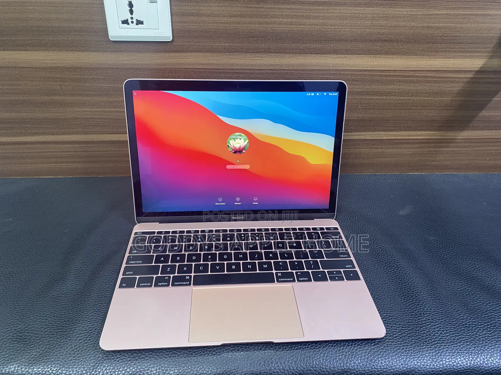Laptop Apple MacBook 8GB Intel Core M3 SSD 512GB