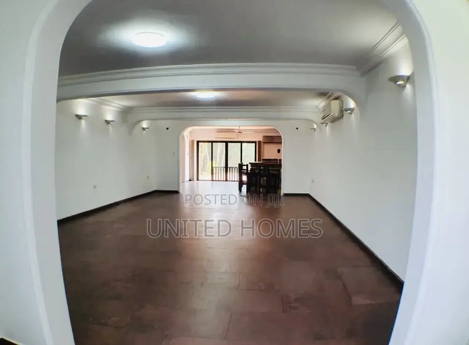 5bdrm House in Abelemkpe for rent