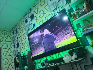50 Inches Telefunken Smart Digital Satellite Tv