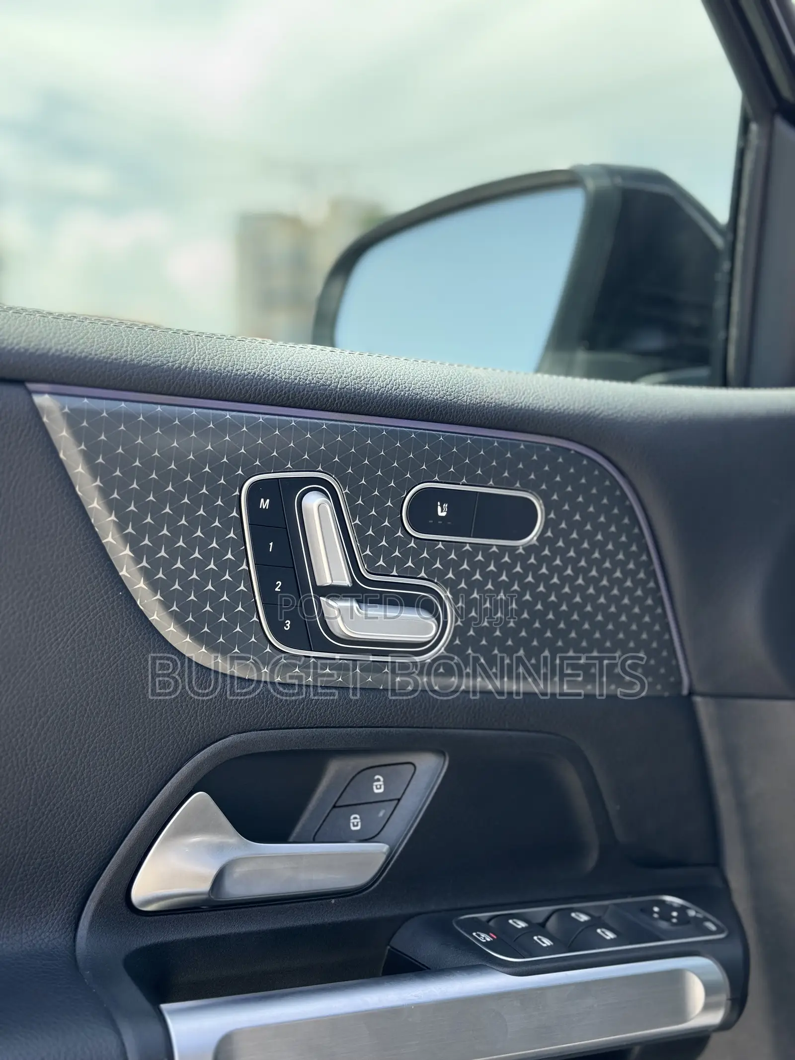 Mercedes-Benz GLB-Class 2024 Black