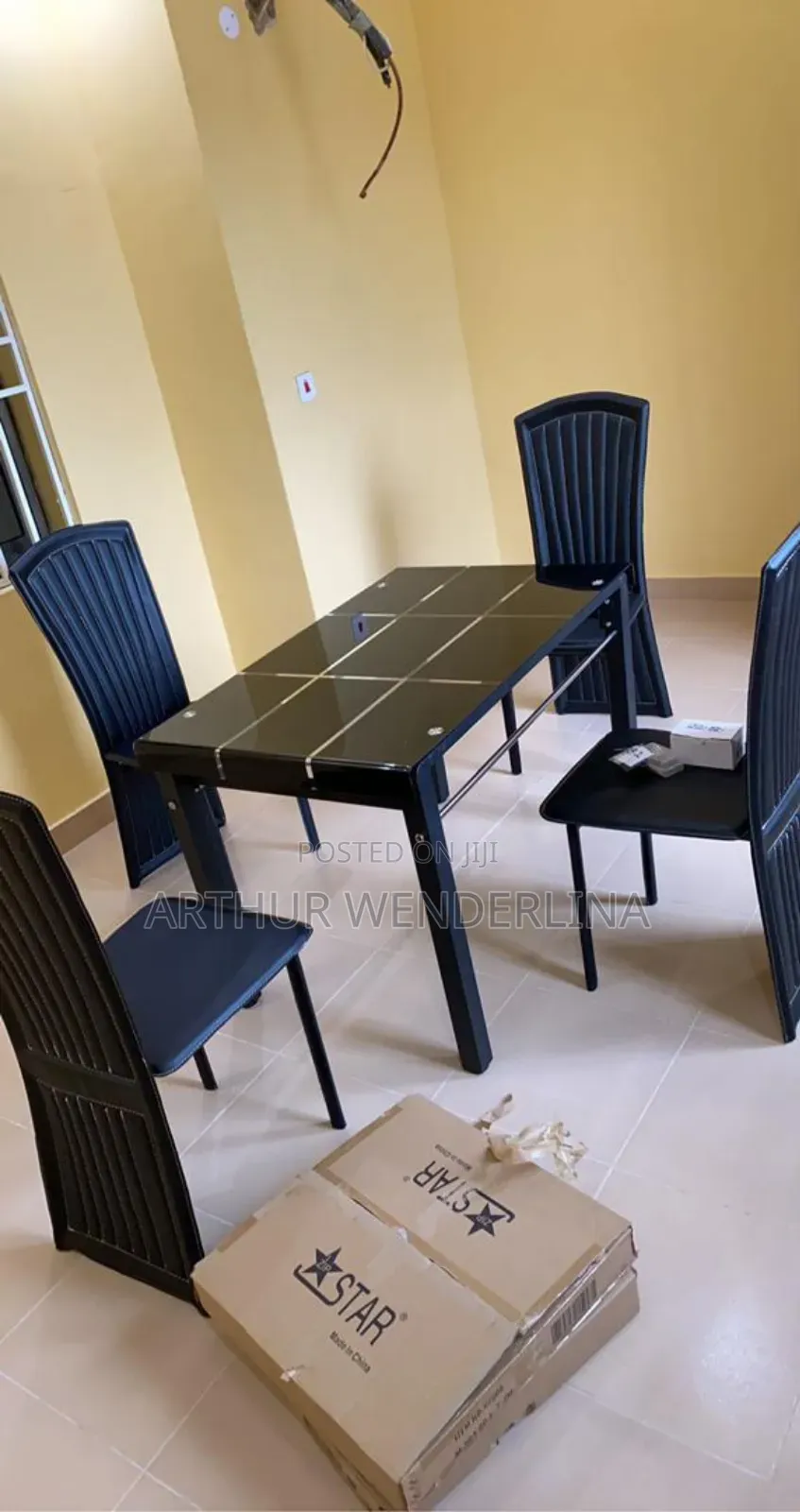 Dining Tabe With 4 Chairs