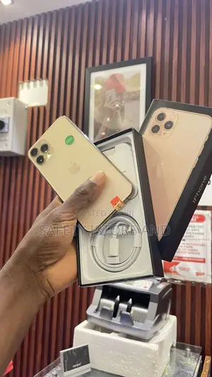 New Apple iPhone 11 Pro 256 GB Gold