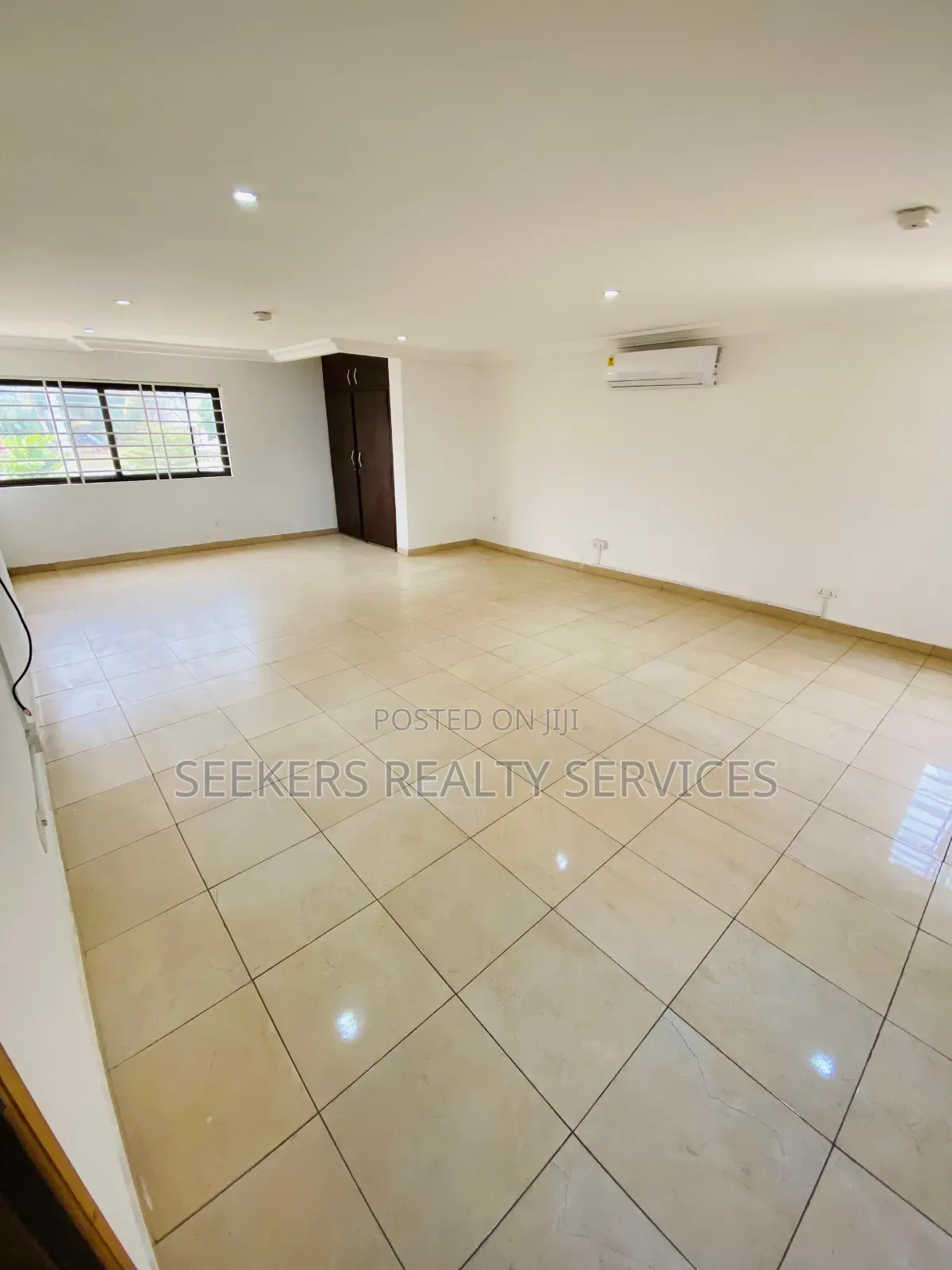6bdrm House in Seekers Realty, Dzorwulu for rent