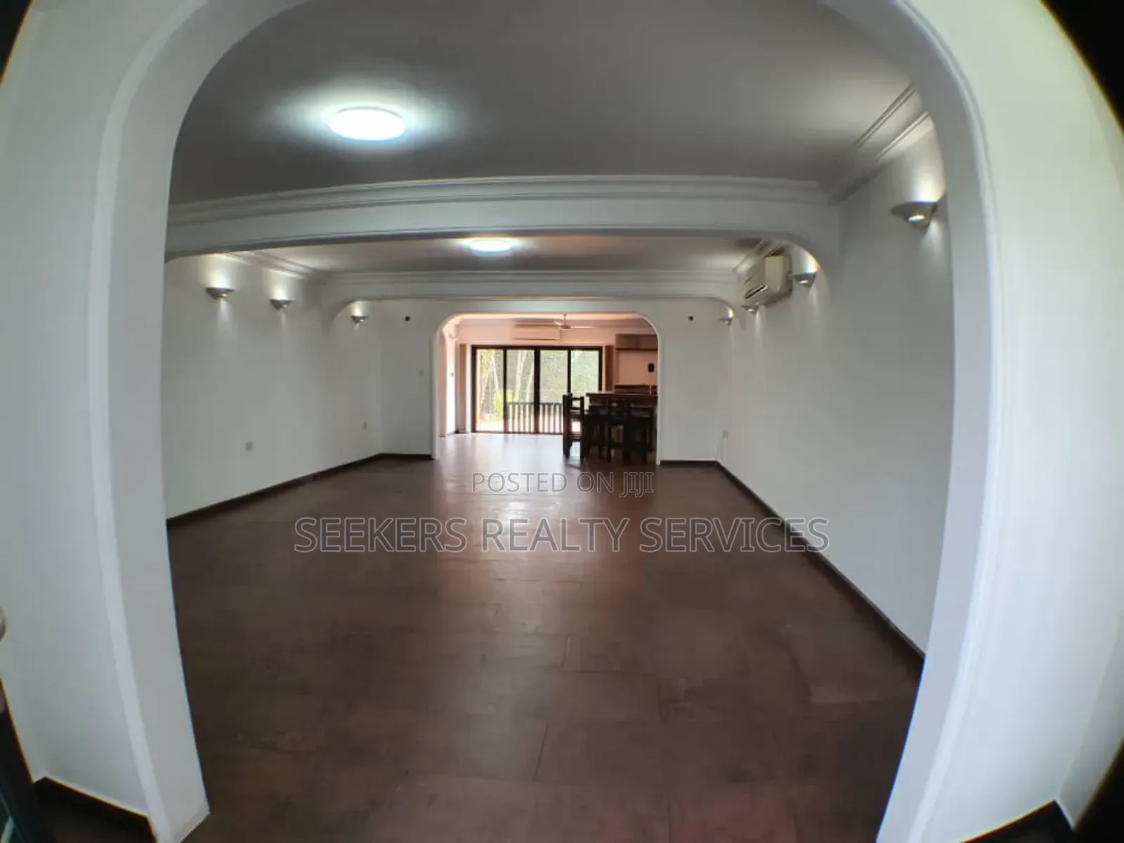 5bdrm Mansion in Seekers Realty, Abelemkpe for rent