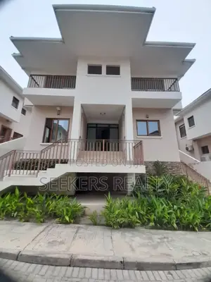 5bdrm Townhouse / Terrace in Seekers Realty, Cantonments for rent