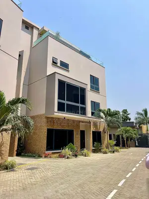 Photo - 4bdrm House in Cantonments for sale