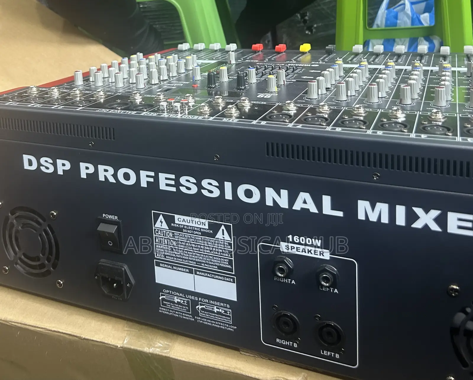 Yamaha Bix 12channel Powered Mixer