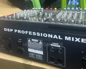 Yamaha Bix 12channel Powered Mixer