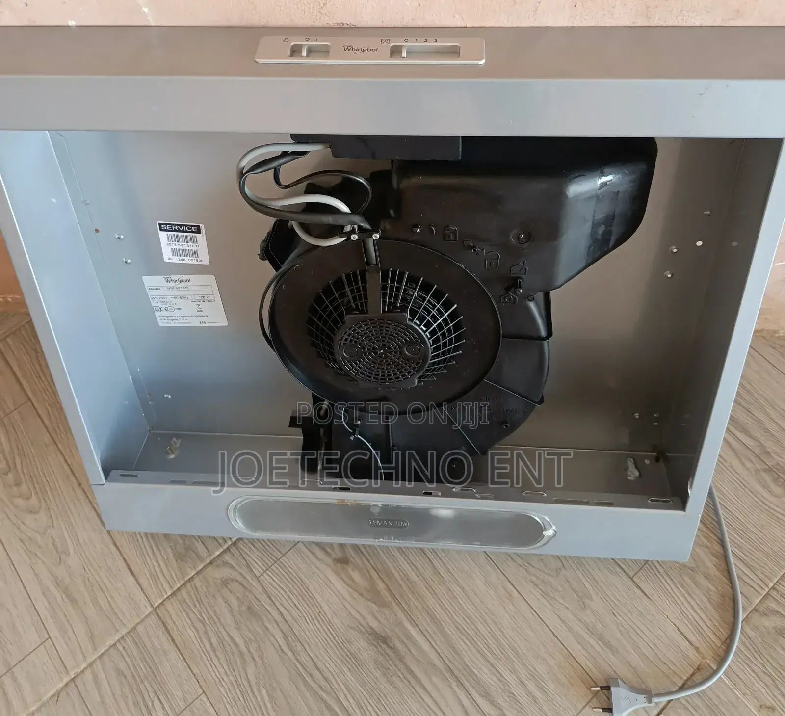 Whirlpool Wall Mounted Cooker Hood - Akr 507