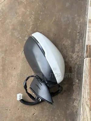 Honda Civic Driving Mirror With Sensor And Lights 2022 2023
