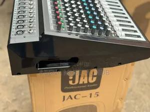 Yamaha Pam Power Mixer 12 Channel