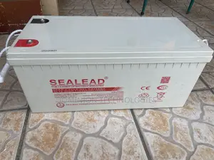 Sealed 12v / 200ah Battery