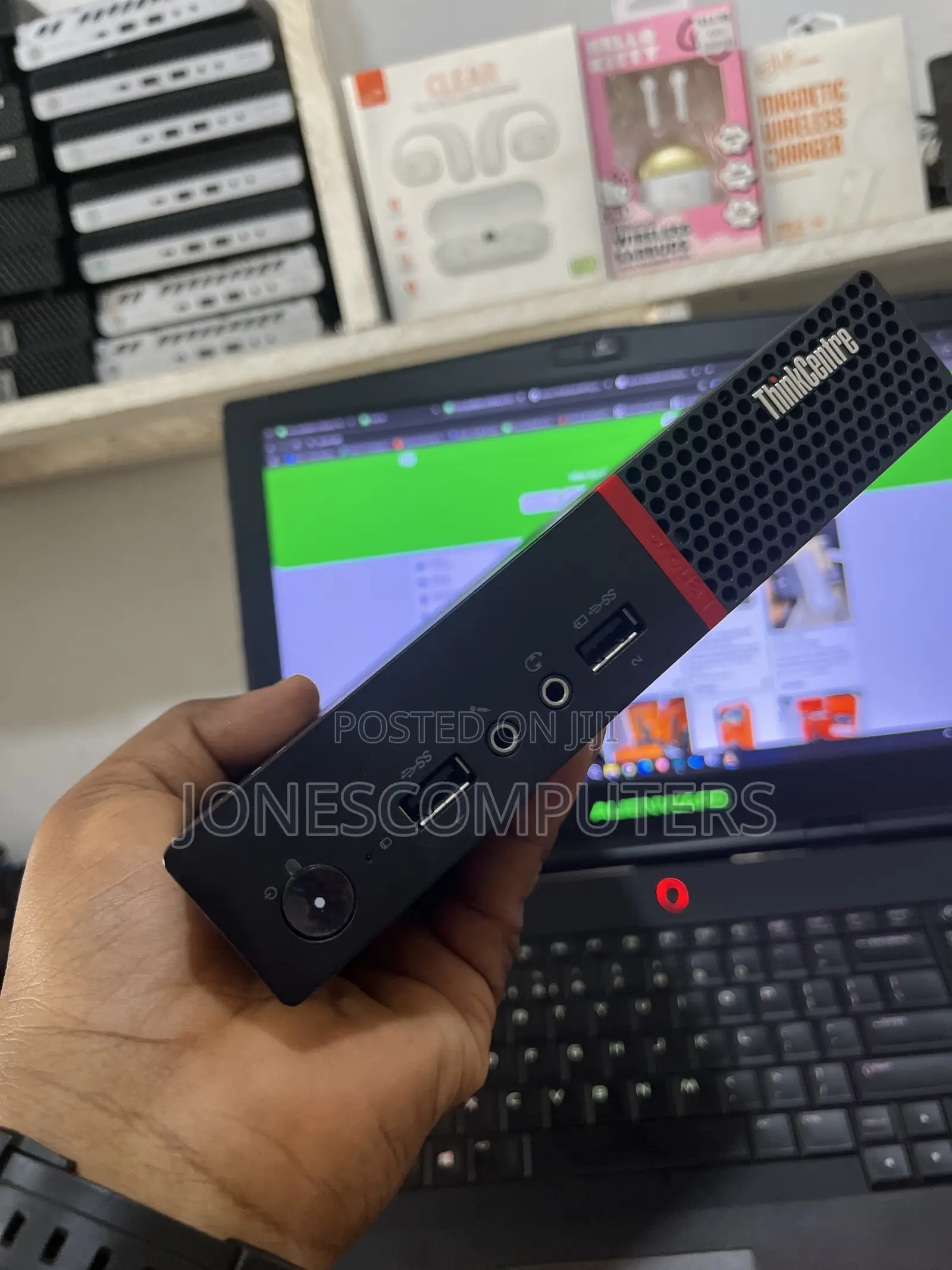 Desktop Computer Lenovo ThinkCentre M710 Tiny 8GB AMD Ryzen SSD 256GB