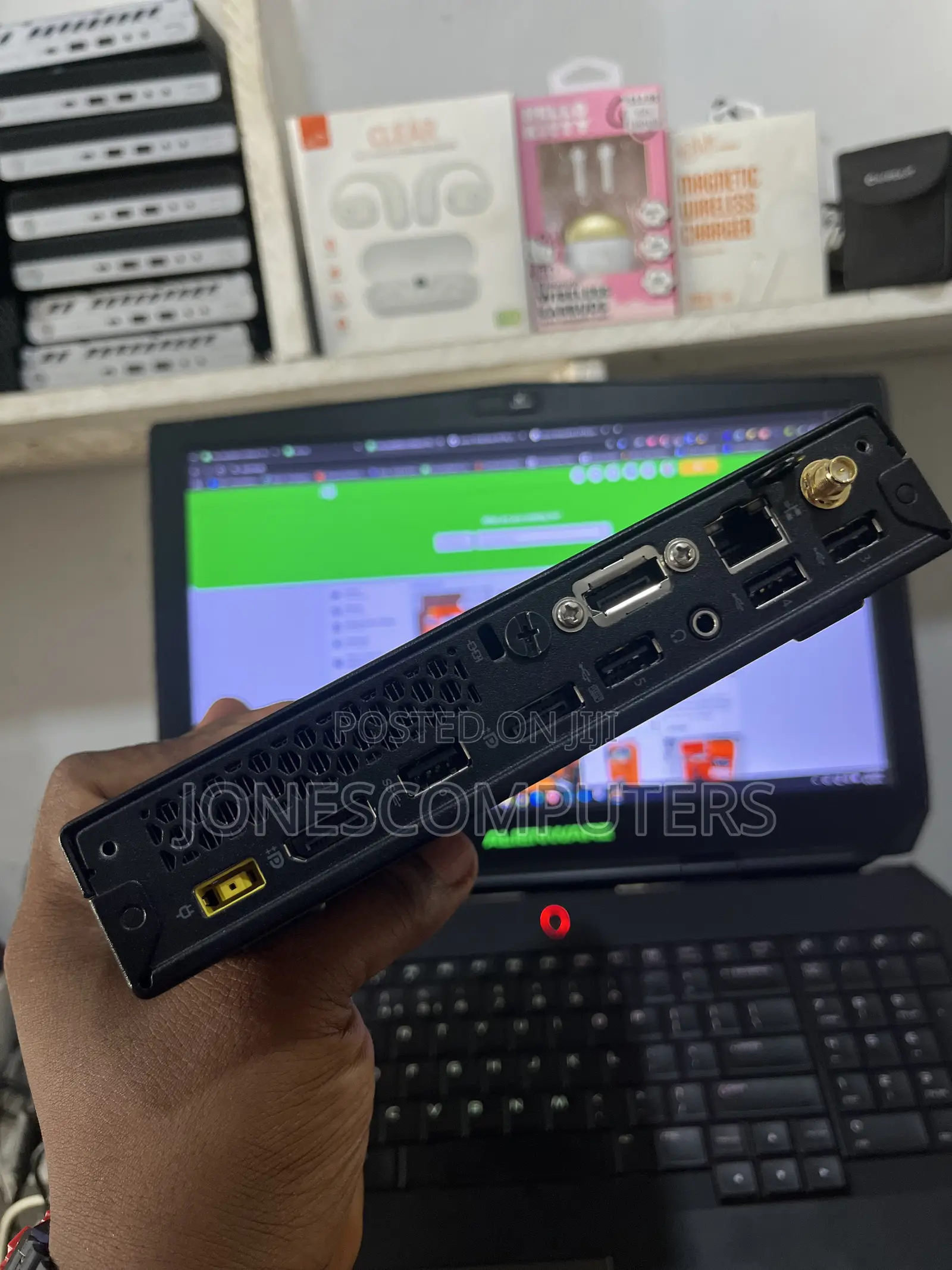 Desktop Computer Lenovo ThinkCentre M710 Tiny 8GB AMD Ryzen SSD 256GB