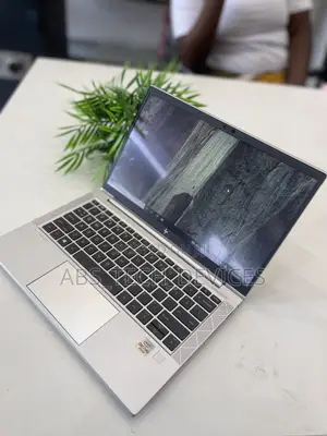 Laptop HP EliteBook 830 G7 16GB Intel Core i7 SSD 512GB