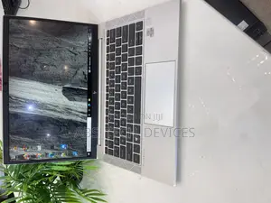 Laptop HP EliteBook 830 G7 16GB Intel Core i7 SSD 512GB