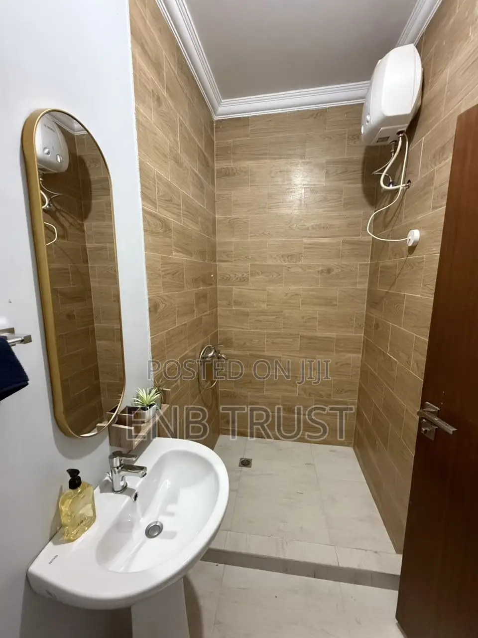 Furnished 3bdrm Townhouse / Terrace in West Land, Police Station