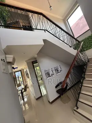 Furnished 3bdrm Townhouse / Terrace in West Land, Police Station