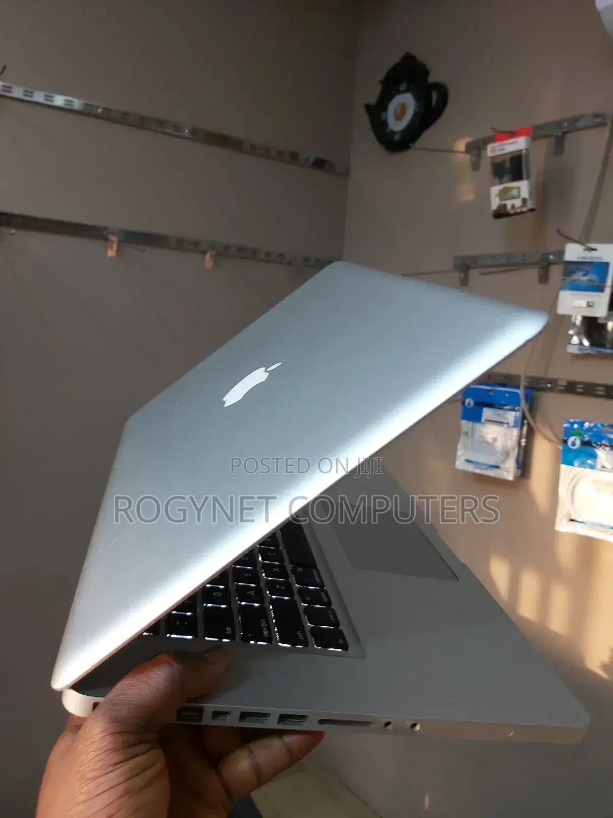 Laptop Apple MacBook Pro 8GB Intel Core i5 HDD 500GB