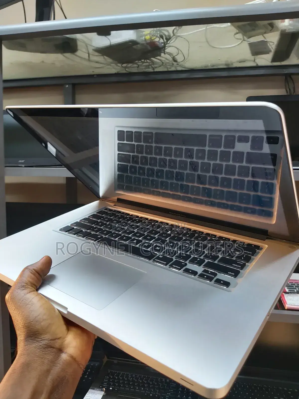 Laptop Apple MacBook Pro 8GB Intel Core i5 HDD 500GB