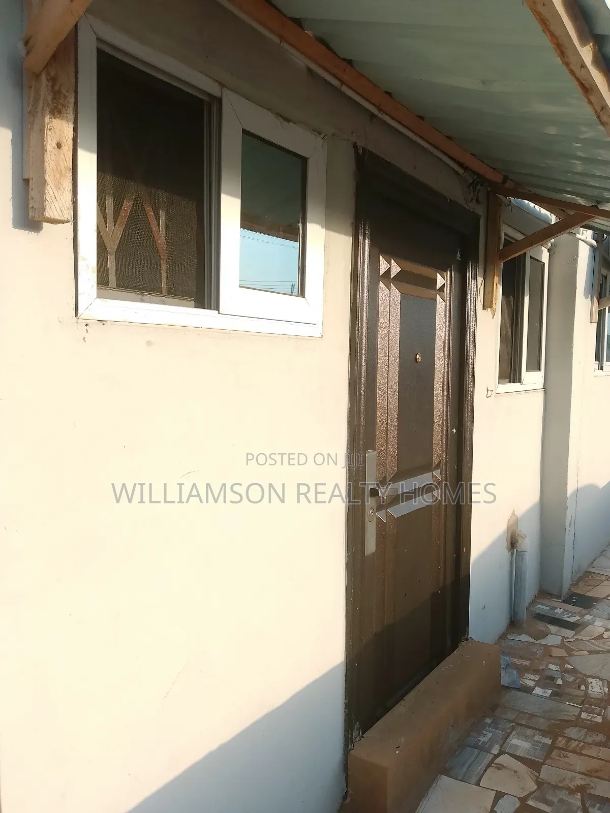 1bdrm Apartment in Community 18 Road, Spintex for rent