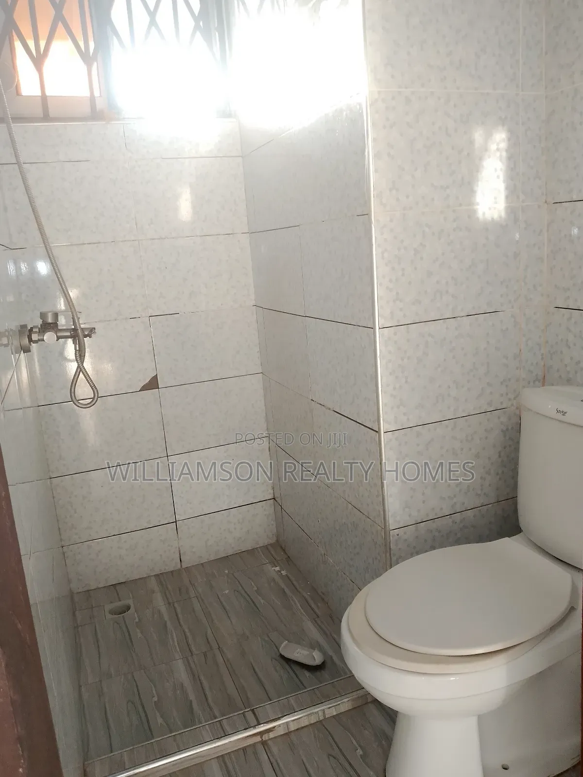 1bdrm Apartment in Community 18 Road, Spintex for rent