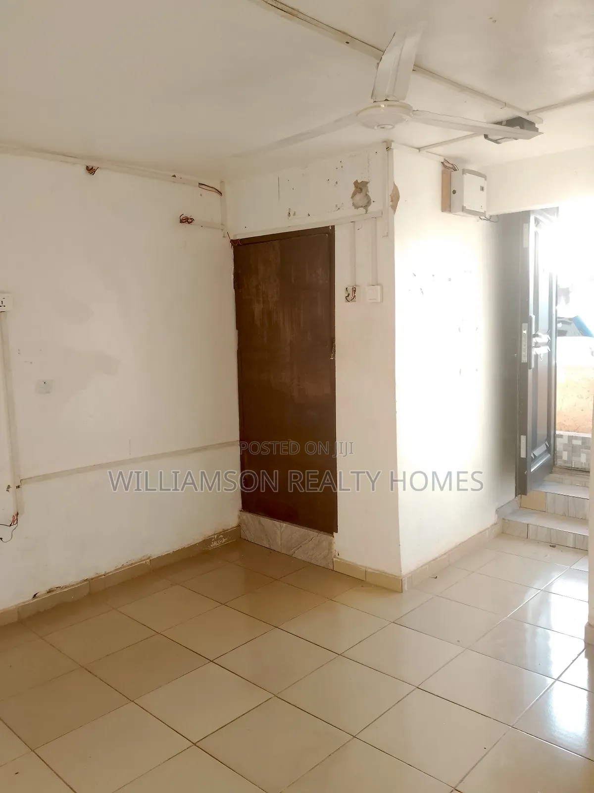 1bdrm Apartment in Community 18 Road, Spintex for rent