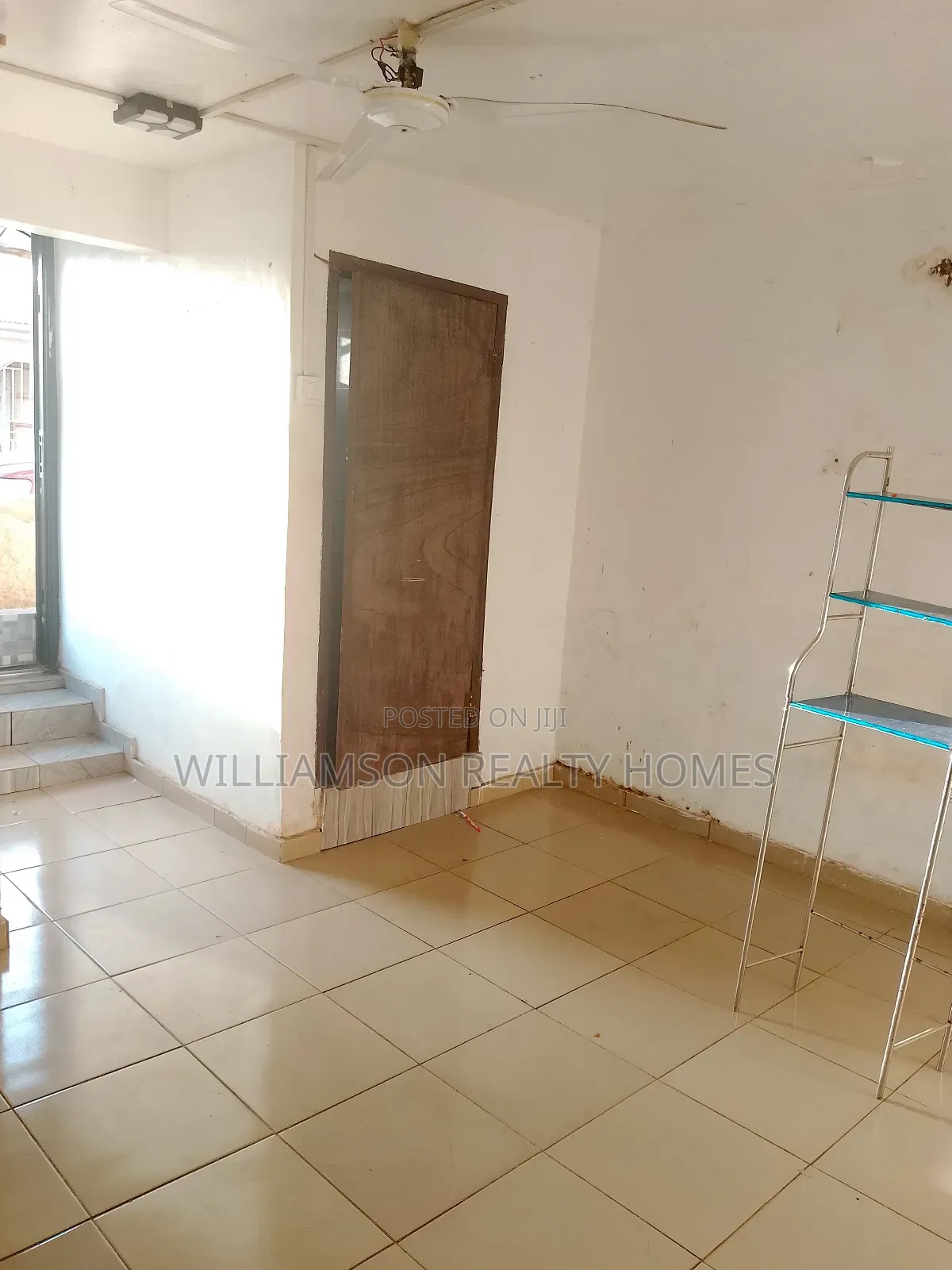 1bdrm Apartment in Community 18 Road, Spintex for rent