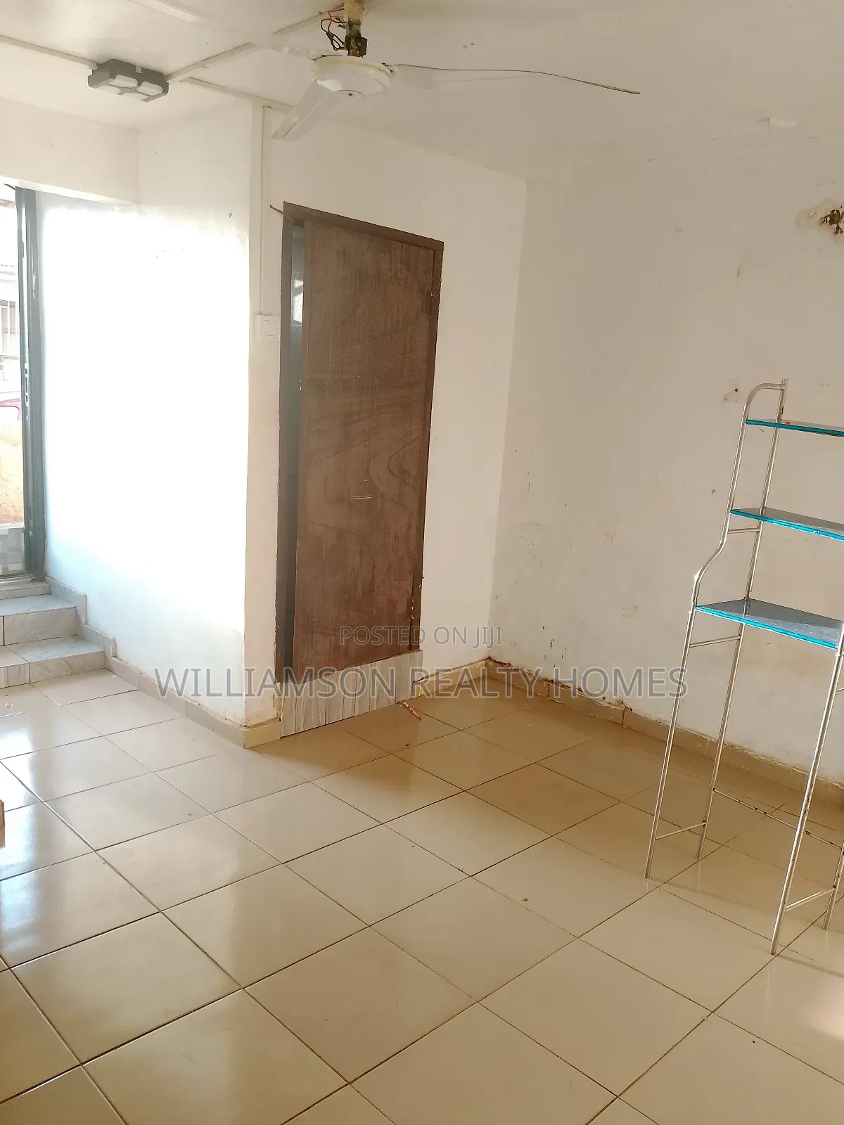 1bdrm Apartment in Community 18 Road, Spintex for rent