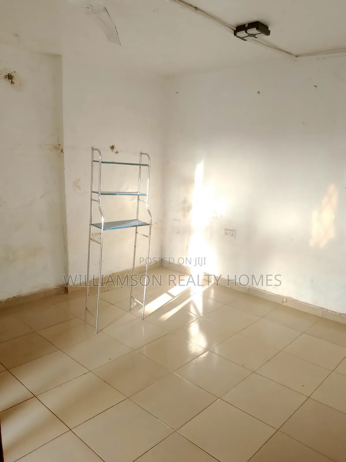 1bdrm Apartment in Community 18 Road, Spintex for rent