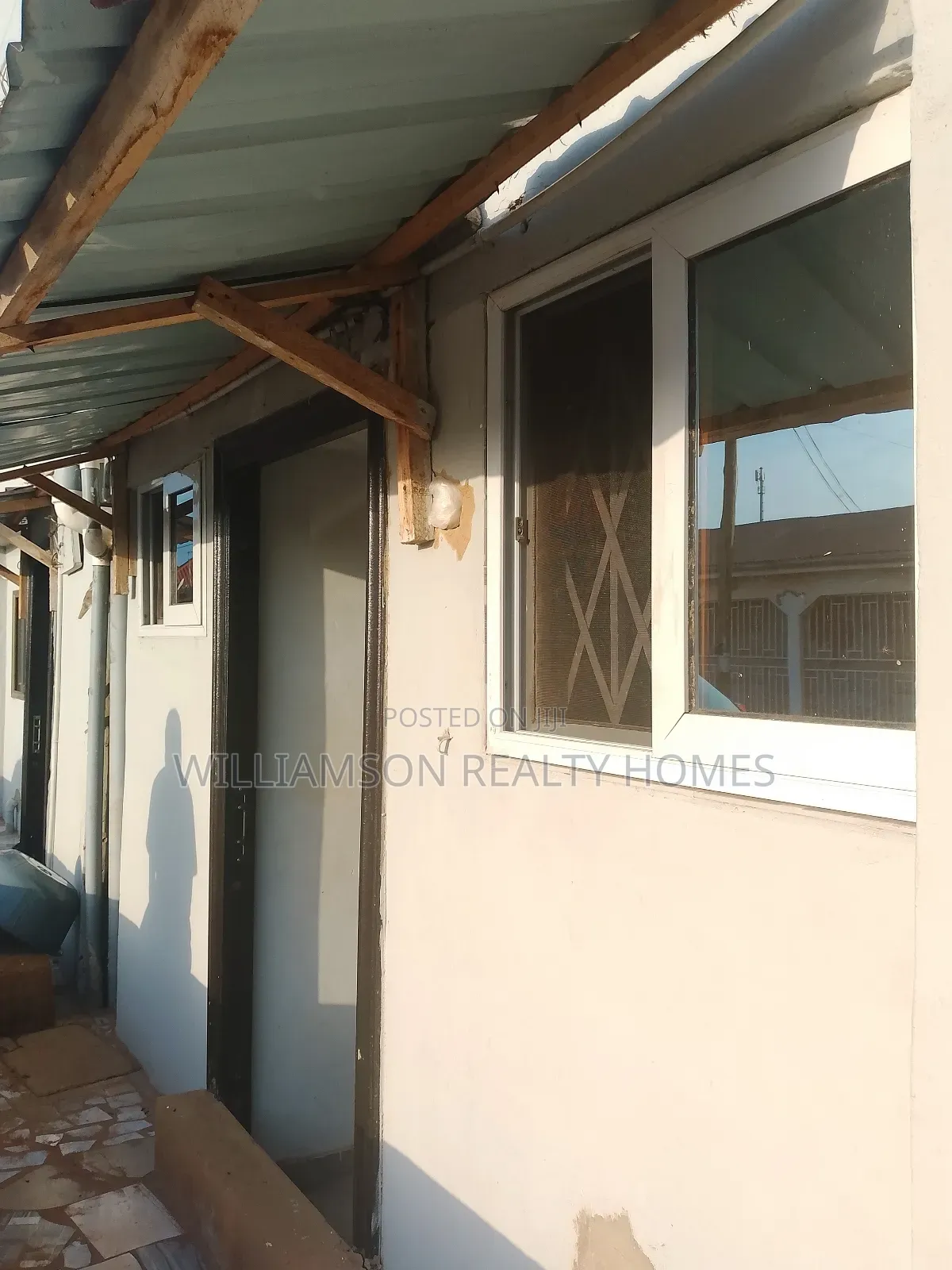 1bdrm Apartment in Community 18 Road, Spintex for rent