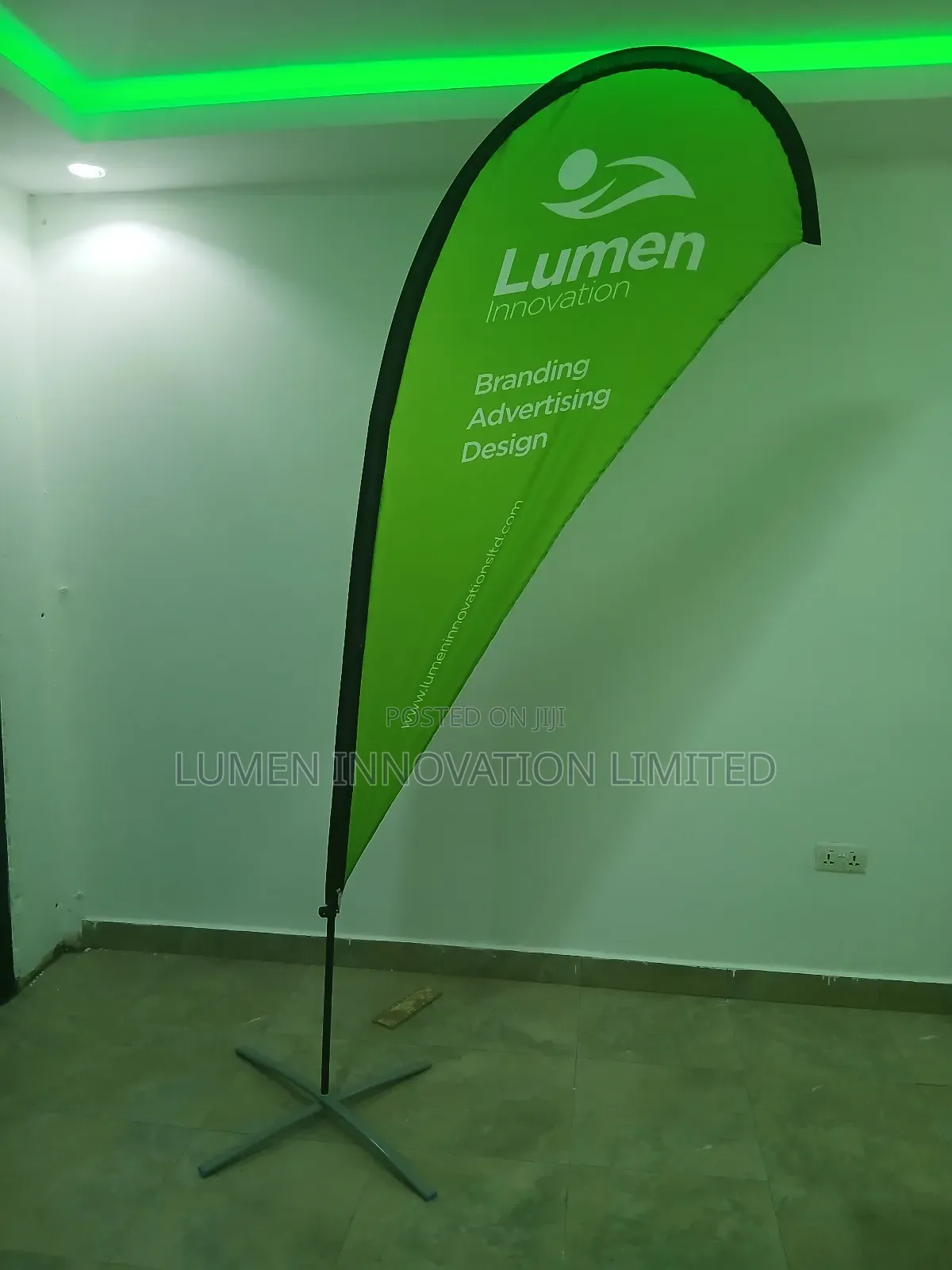 Teardrop Banners Flags With Print (3.4m)