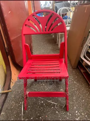 Red Funback Gladiator Chair