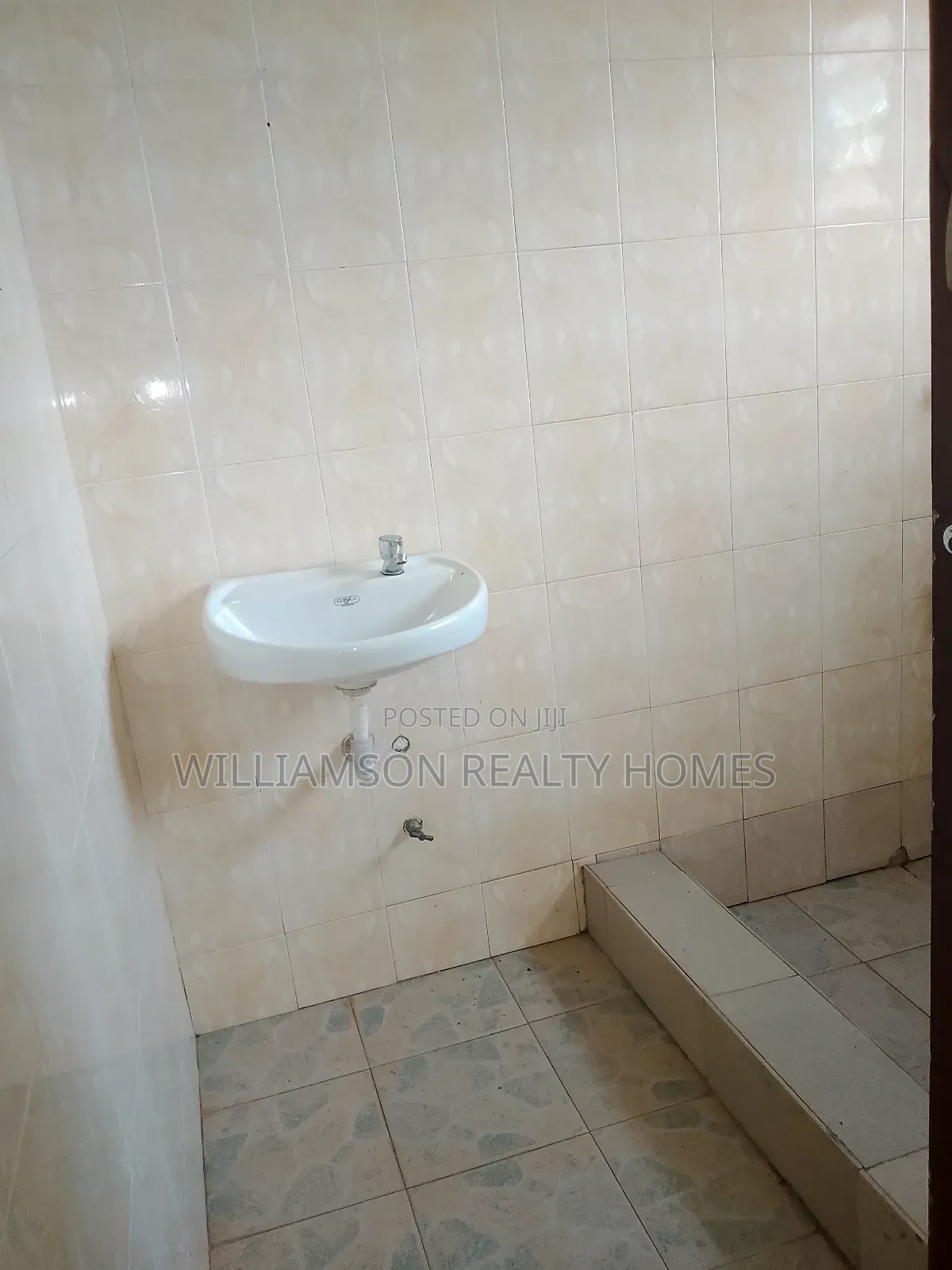 1bdrm Apartment in Community 18 Area, Spintex for rent