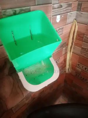Rabbit J Feeders