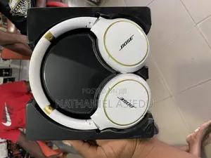 Bose Pure Bass Headset