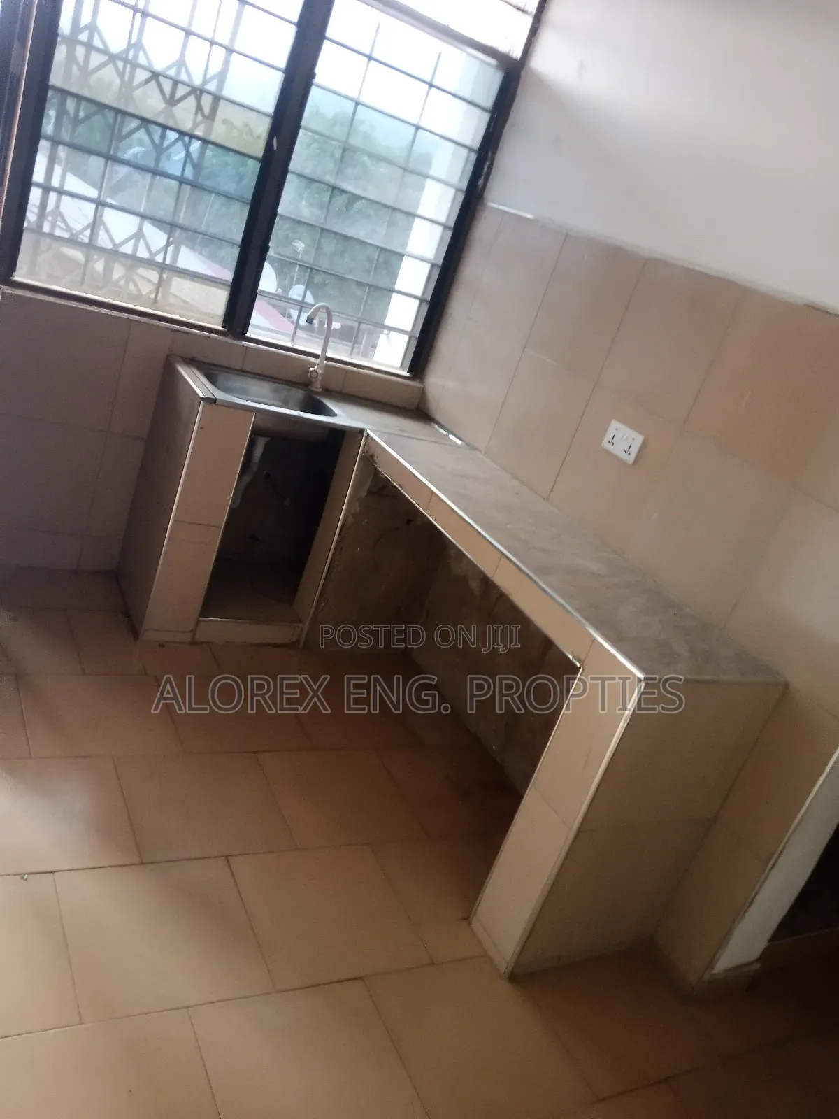 1bdrm Apartment in Chamber Self, Danfa for rent