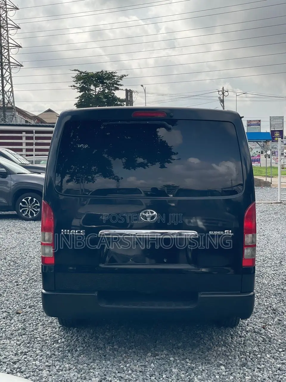 Toyota HiAce 2013 Black