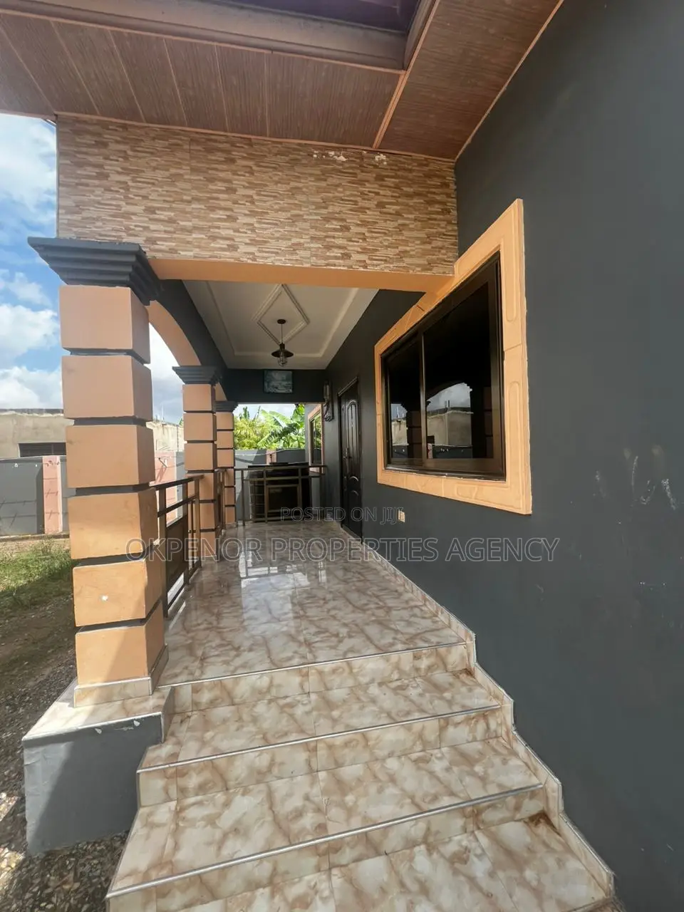 6bdrm House in Katamanso, Malejor for rent