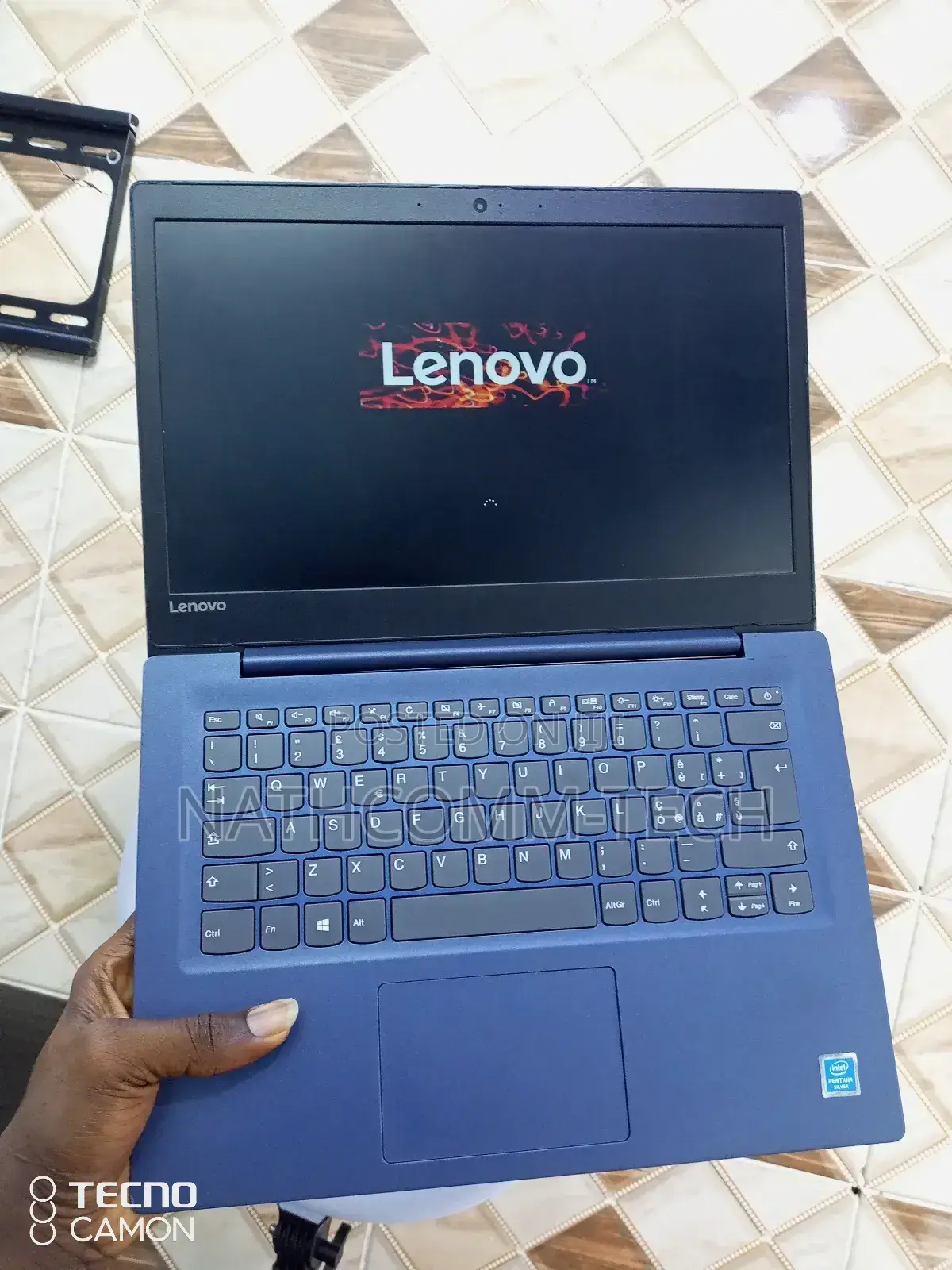 Laptop Lenovo IdeaPad Z710 4GB Intel Pentium SSD 128GB
