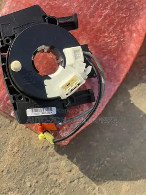 Nissan Pathfinder Horn Plate