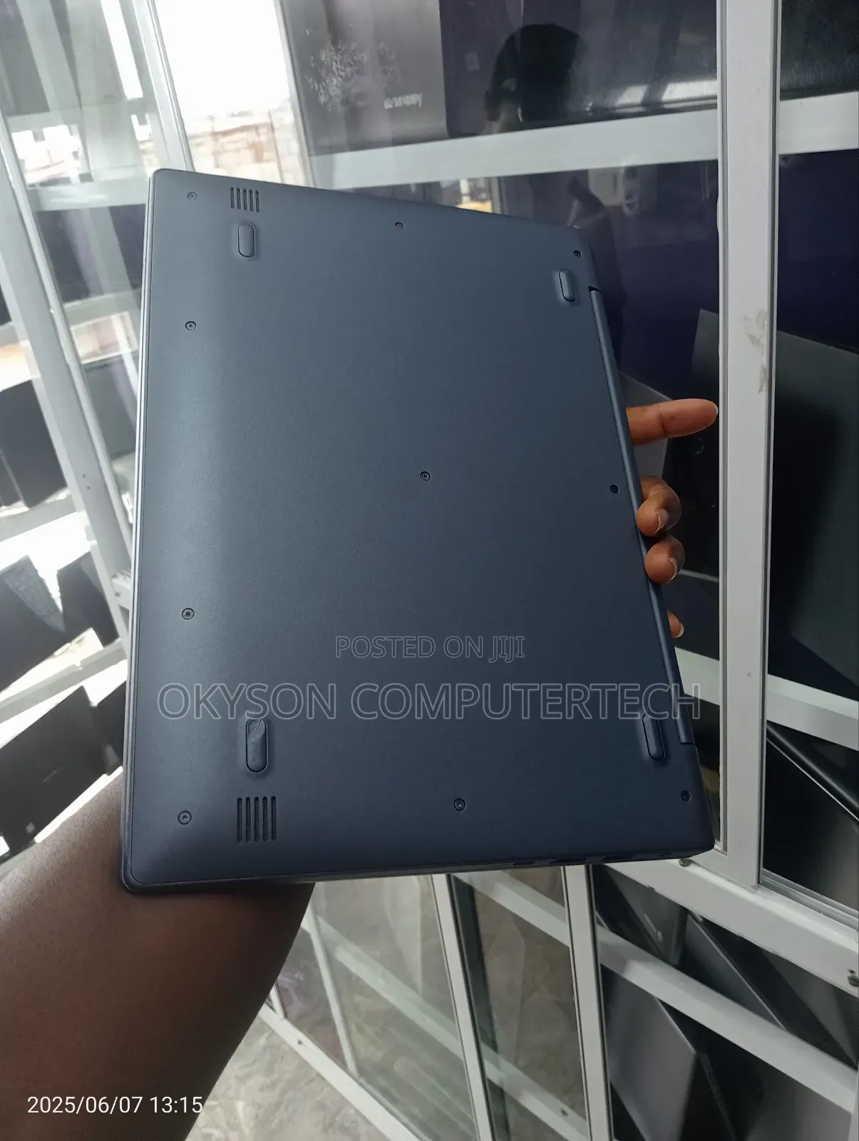 Laptop Lenovo 4GB Intel SSD 128GB