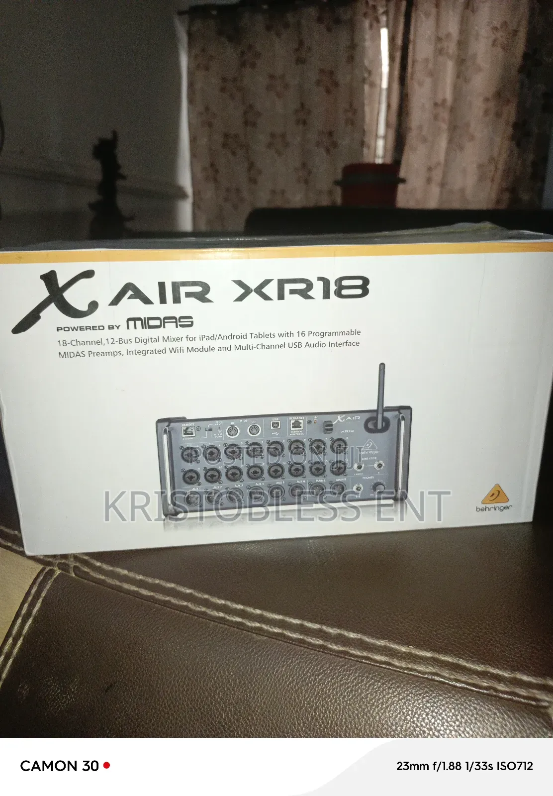 Behringer Xair 18