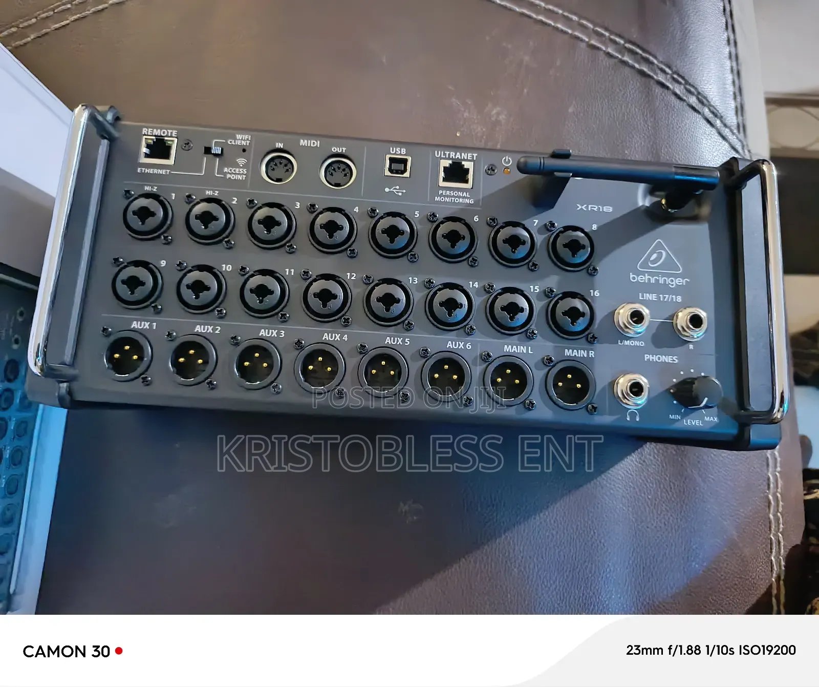 Behringer Xair 18