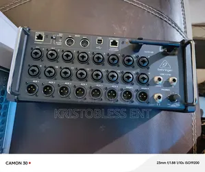 Behringer Xair 18